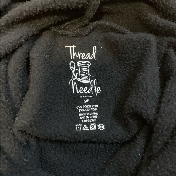 Thread & Needle Boathouse Thug Life Cropped Hoodie Black Size Small - Picture 7 of 8
